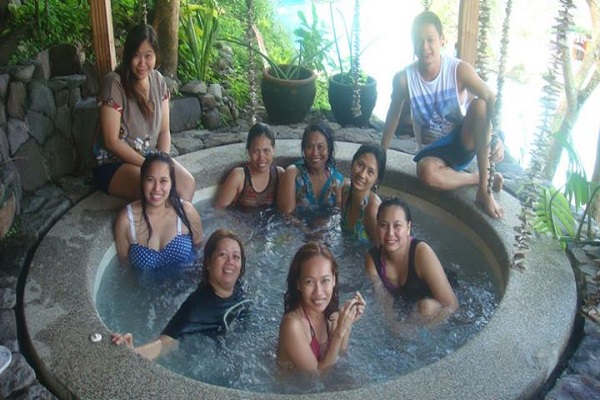 Dive_Resort_Anilao_beach_with_swimming_pool_in_batangas_02