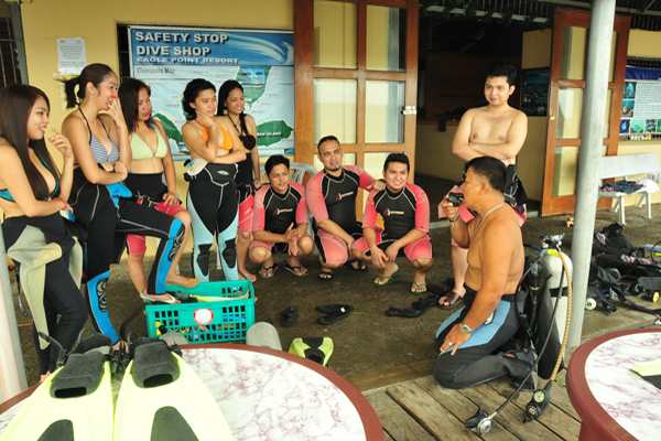 Eagle Point Resort Anilao Dive Resort 01